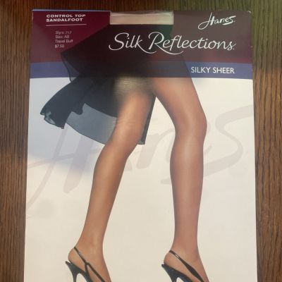 Hanes Size AB Pantyhose Silk Reflections Control Top Silky Sheer 717 Travel Buff